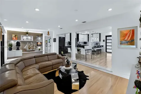 7724 Hawthorne Avenue Miami Beach FL 33141
