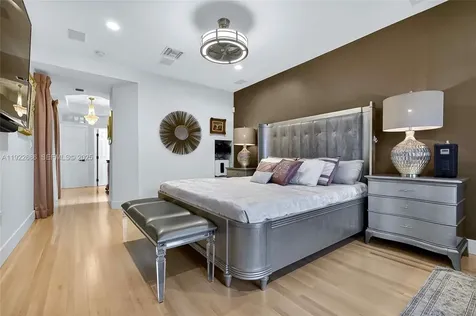 7724 Hawthorne Avenue Miami Beach FL 33141