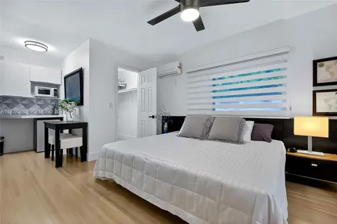 7724 Hawthorne Avenue Miami Beach FL 33141