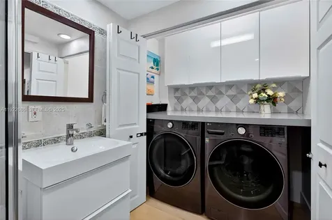7724 Hawthorne Avenue Miami Beach FL 33141