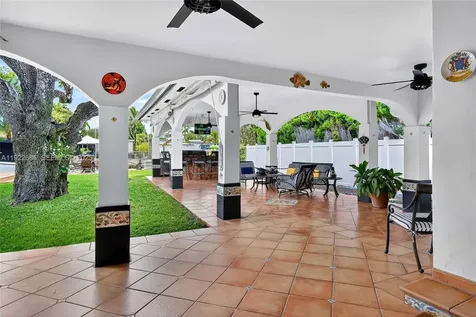 7724 Hawthorne Avenue Miami Beach FL 33141