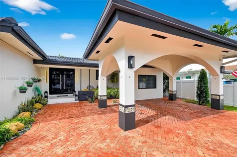 7724 Hawthorne Avenue Miami Beach FL 33141
