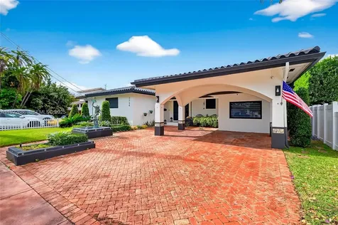 7724 Hawthorne Avenue Miami Beach FL 33141