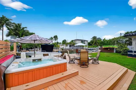 7724 Hawthorne Avenue Miami Beach FL 33141
