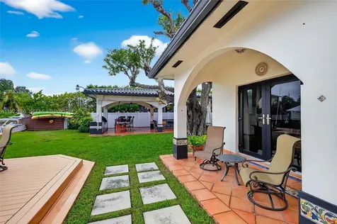 7724 Hawthorne Avenue Miami Beach FL 33141