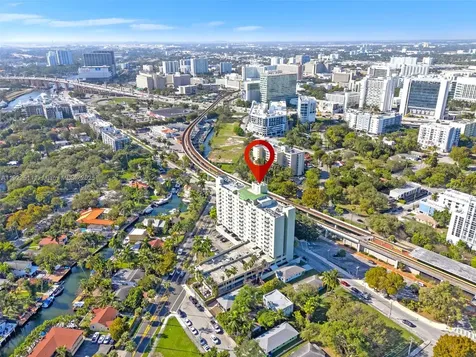 816 NW 11th Street Miami FL 33136