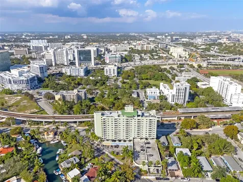 816 NW 11th Street Miami FL 33136