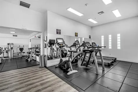 816 NW 11th Street Miami FL 33136