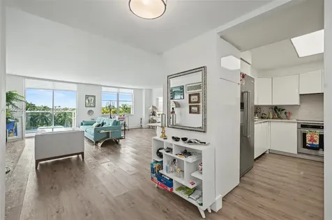 10000 W Bay Harbor Drive Bay Harbor Islands FL 33154