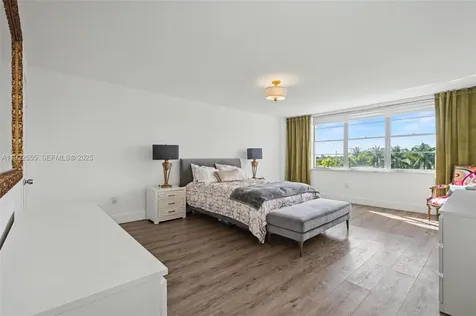 10000 W Bay Harbor Drive Bay Harbor Islands FL 33154