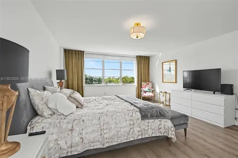 10000 W Bay Harbor Drive Bay Harbor Islands FL 33154