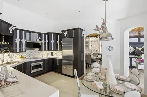 14252 SW 30th Street Miami FL 33175