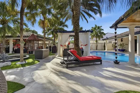 14252 SW 30th Street Miami FL 33175