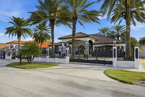 14252 SW 30th Street Miami FL 33175