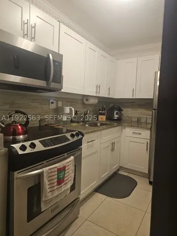 8411 NW 8th Street Miami FL 33126