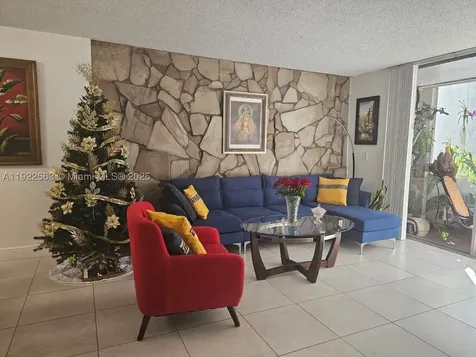 8411 NW 8th Street Miami FL 33126