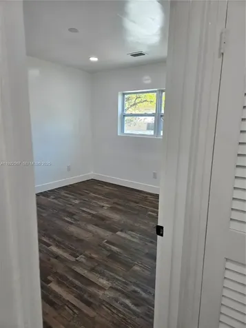 987 NE 145 North Miami FL 33161