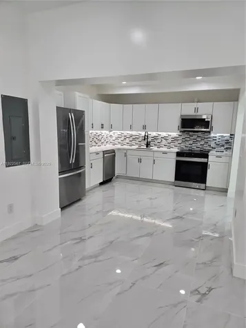 987 NE 145 North Miami FL 33161