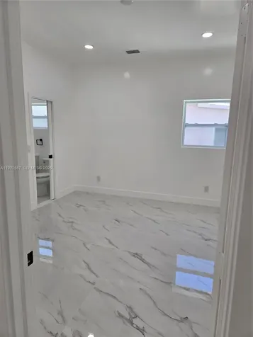 987 NE 145 North Miami FL 33161