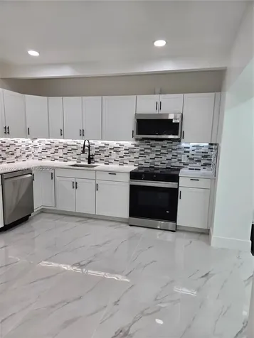 987 NE 145 North Miami FL 33161