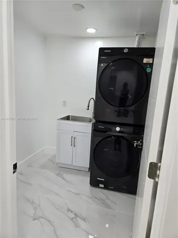987 NE 145 North Miami FL 33161
