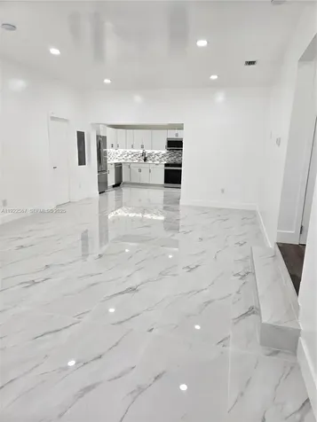 987 NE 145 North Miami FL 33161