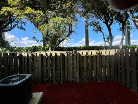 1550 NE 33 Avenue Homestead FL 33033