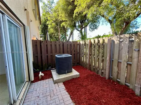 1550 NE 33 Avenue Homestead FL 33033