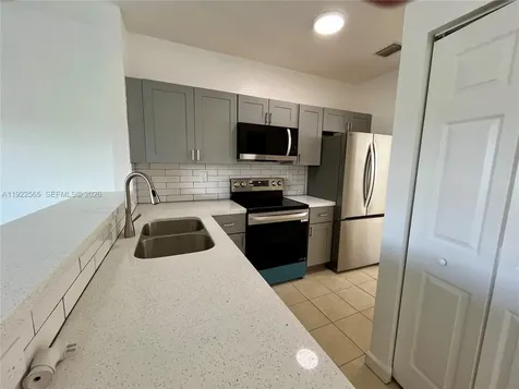 1550 NE 33 Avenue Homestead FL 33033