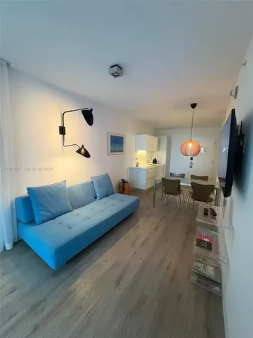6080 Collins Avenue Miami Beach FL 33140