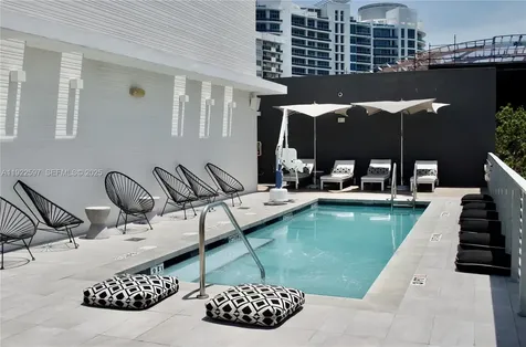 6080 Collins Avenue Miami Beach FL 33140