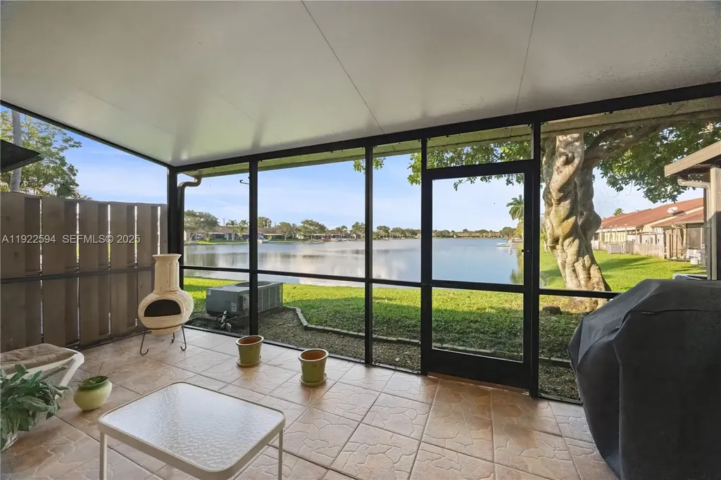2701 SW 58th Manor Dania Beach FL 33312