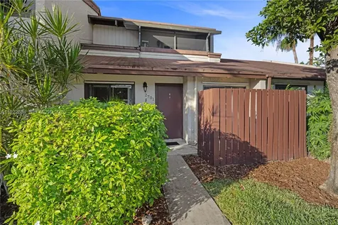 2701 SW 58th Manor Dania Beach FL 33312