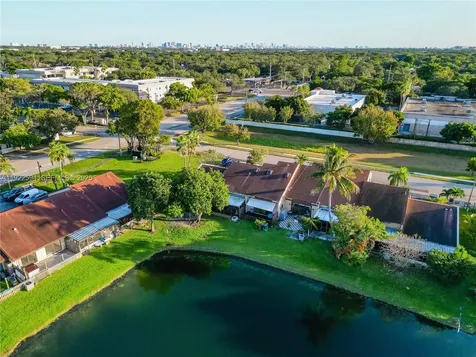 2701 SW 58th Manor Dania Beach FL 33312