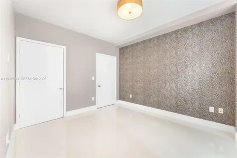 6000 Collins Avenue Miami Beach FL 33140