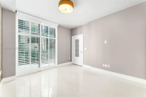 6000 Collins Avenue Miami Beach FL 33140