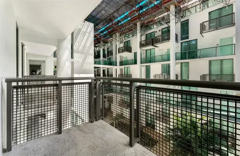 6000 Collins Avenue Miami Beach FL 33140