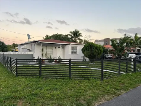 713 SW 7th Avenue Hallandale Beach FL 33009