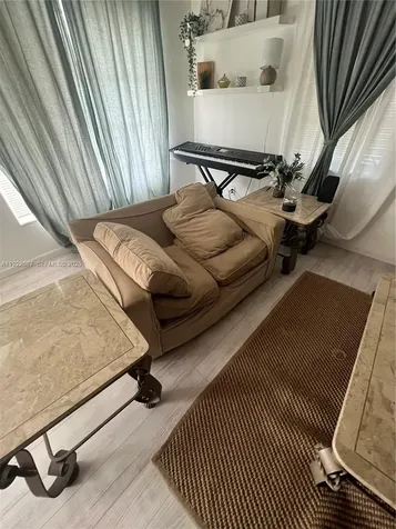 713 SW 7th Avenue Hallandale Beach FL 33009
