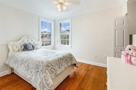 5028 SW 195th Terrace Miramar FL 33029