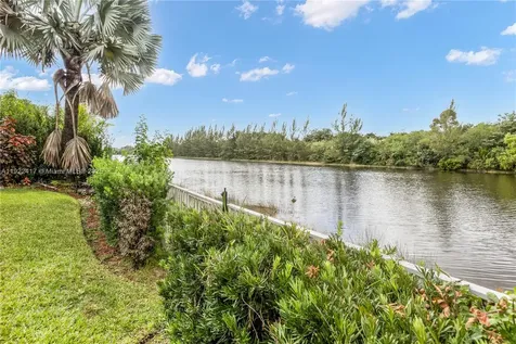 5028 SW 195th Terrace Miramar FL 33029