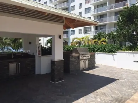 2851 NE 183rd Street Aventura FL 33160