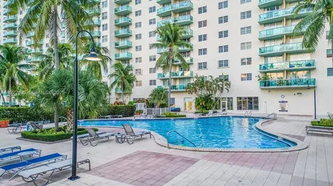 19390 Collins Avenue Sunny Isles Beach FL 33160
