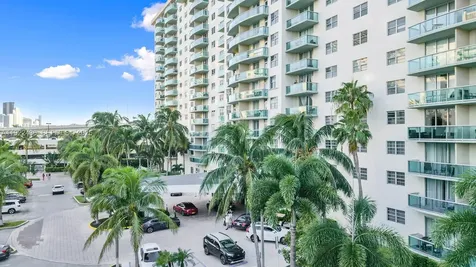 19390 Collins Avenue Sunny Isles Beach FL 33160