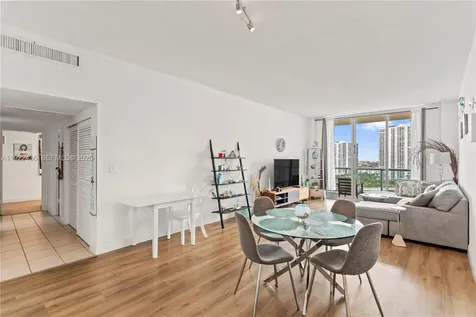 19390 Collins Avenue Sunny Isles Beach FL 33160