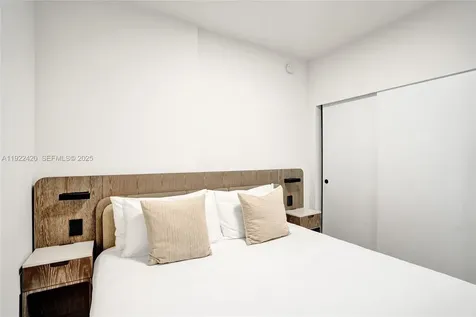580 72nd Street Miami Beach FL 33141