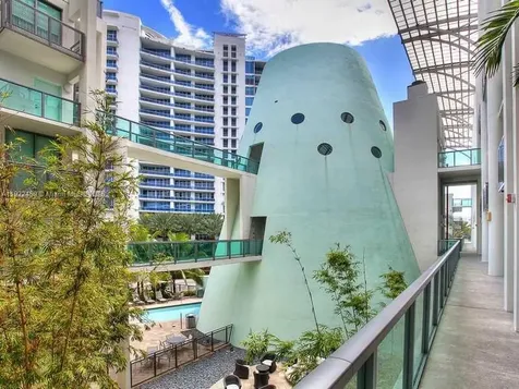 6000 Collins Avenue Miami Beach FL 33140