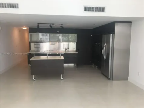 6000 Collins Avenue Miami Beach FL 33140