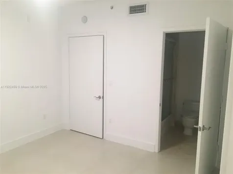 6000 Collins Avenue Miami Beach FL 33140