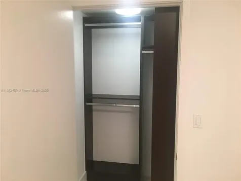 6000 Collins Avenue Miami Beach FL 33140